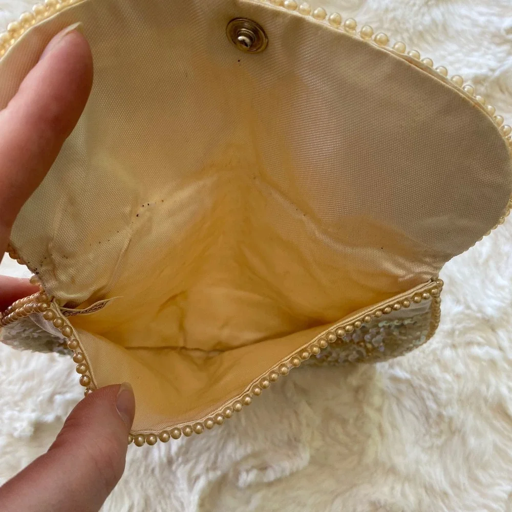 Vintage Miranda Clutch Cream Iridescent Sequin Faux Pearl Beaded Japan Retro